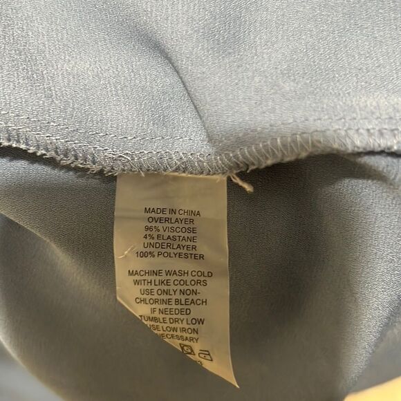 Vince Camuto top sheer viscose blend blue hi-lo layered Small FIRM on PRICE - Picture 5 of 5